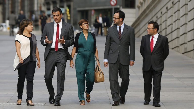 Sánchez pide a Rajoy que deje de pisotear la ley electoral | RTVE