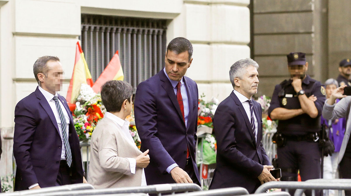 Sánchez se va de barcelona sin ver a torra e insiste por carta en que condene la violencia