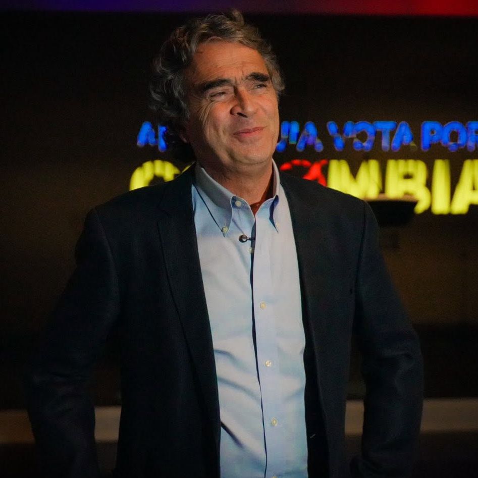 Hora América - Sergio Fajardo, excandidato presidencial: "Colombia tiene miedo y rabia" - 15/06/2026 episode artwork