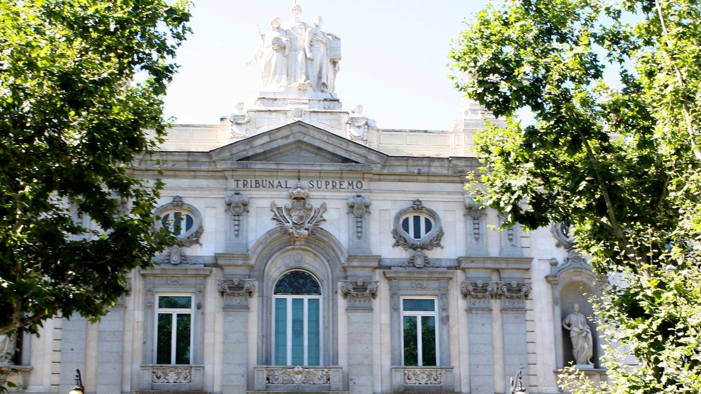 El Supremo rechaza una querella de Manos Limpias contra Sánchez
