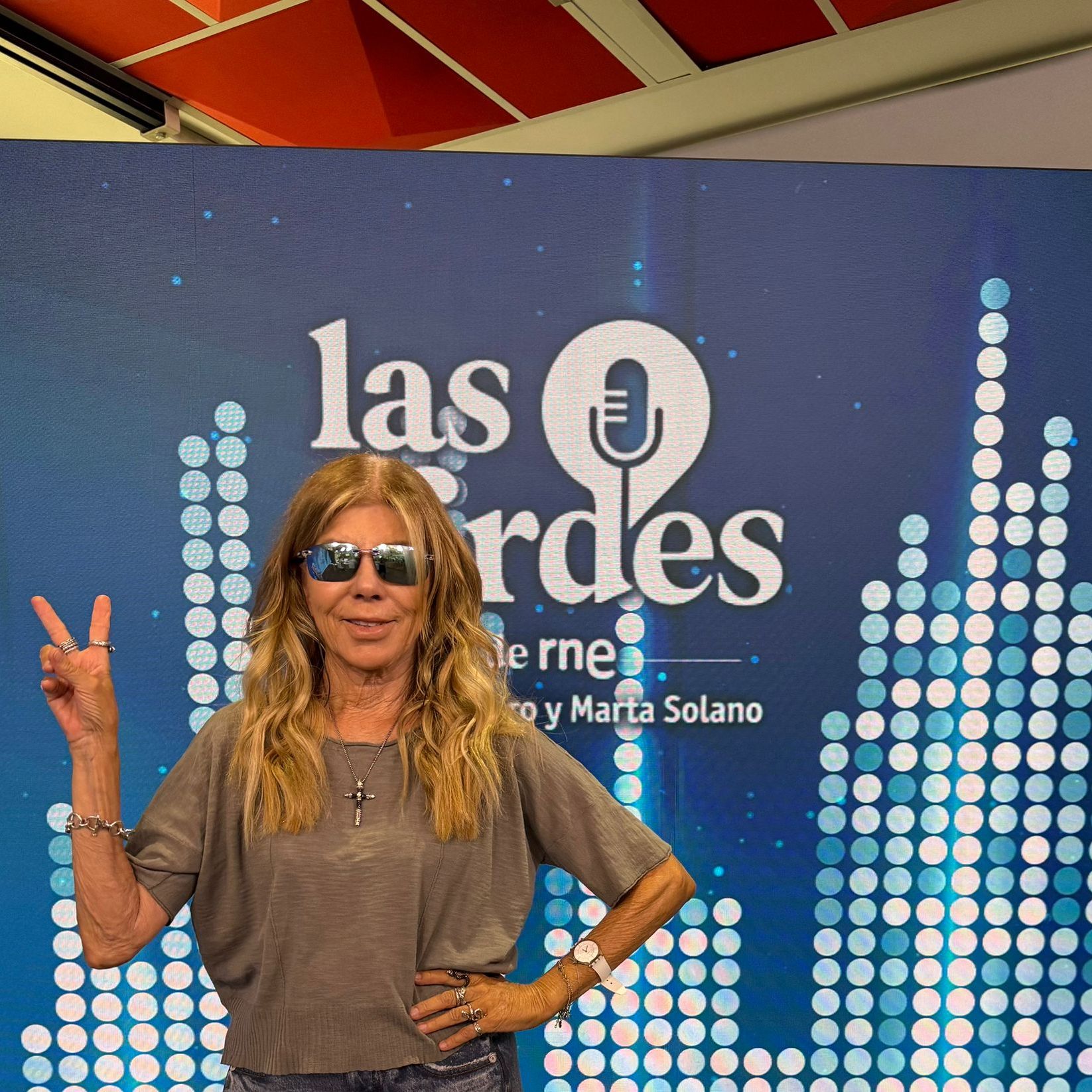 Las Tardes de RNE - Viajamos al centro de la radio con Jeanette episode artwork