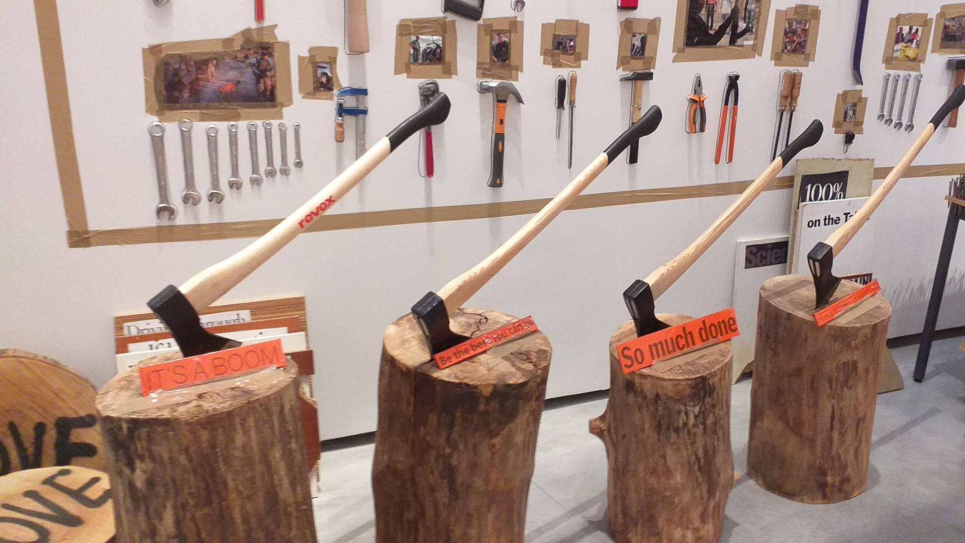 Thomas Hirschhorn, Power Tools, 2003 Thomas Hirschhorn, Power Tools, 2003