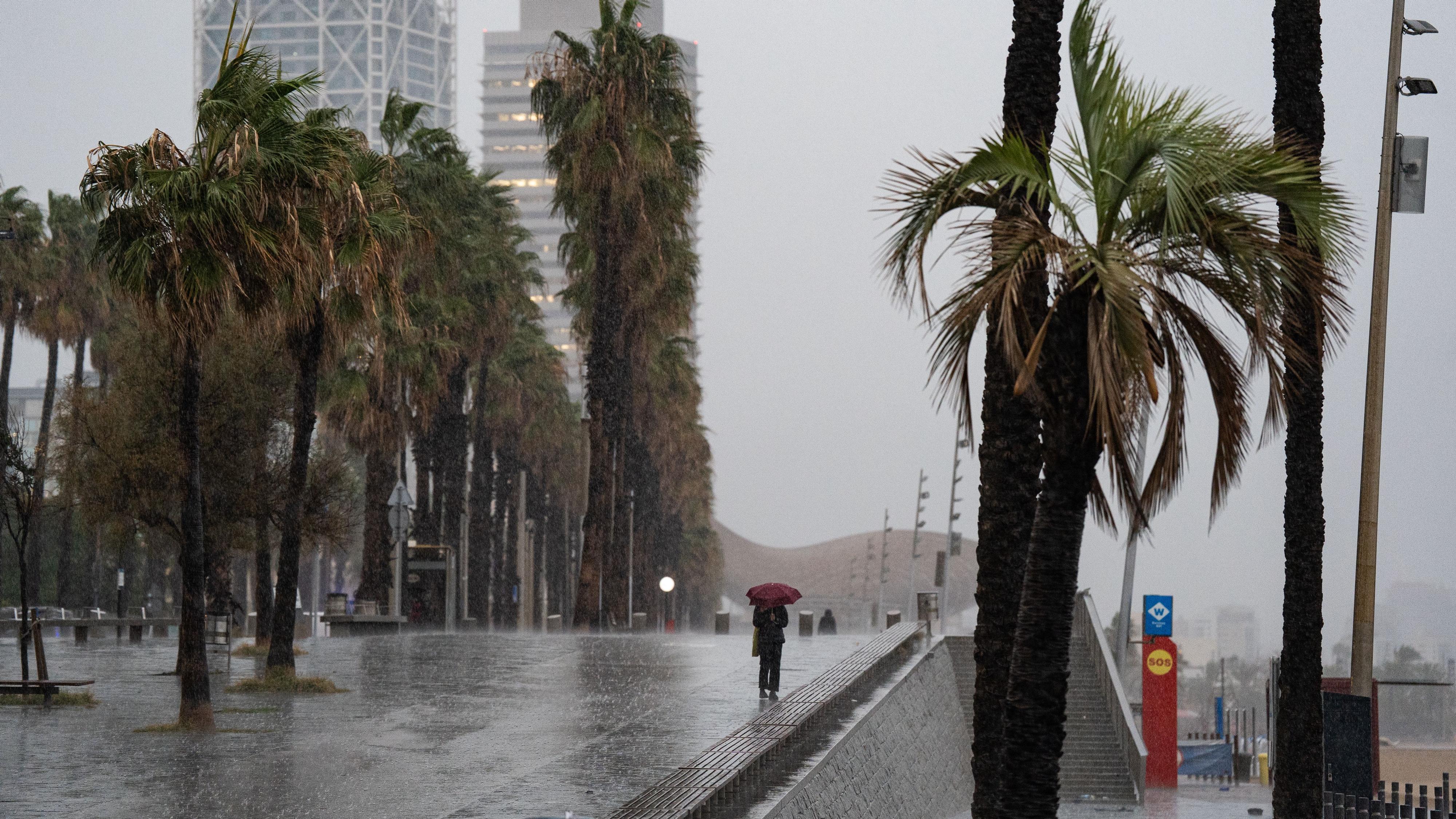 Borrasca Emilia azota España con lluvias torrenciales y tormentas