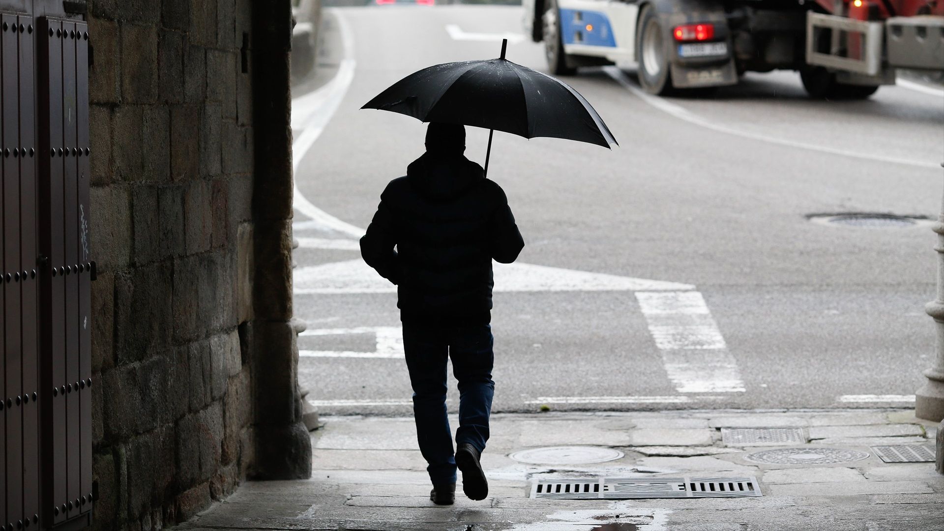 El tiempo hoy 8 de septiembre en España: aviso naranja en tres comunidades por fuertes lluvias