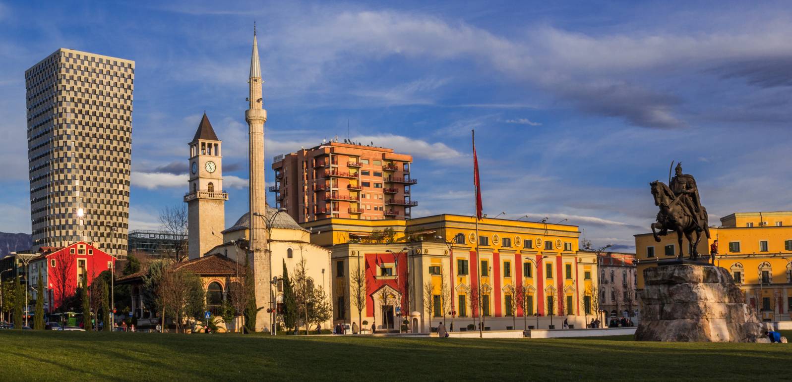 Tirana, Albania | Españoles en el Mundo