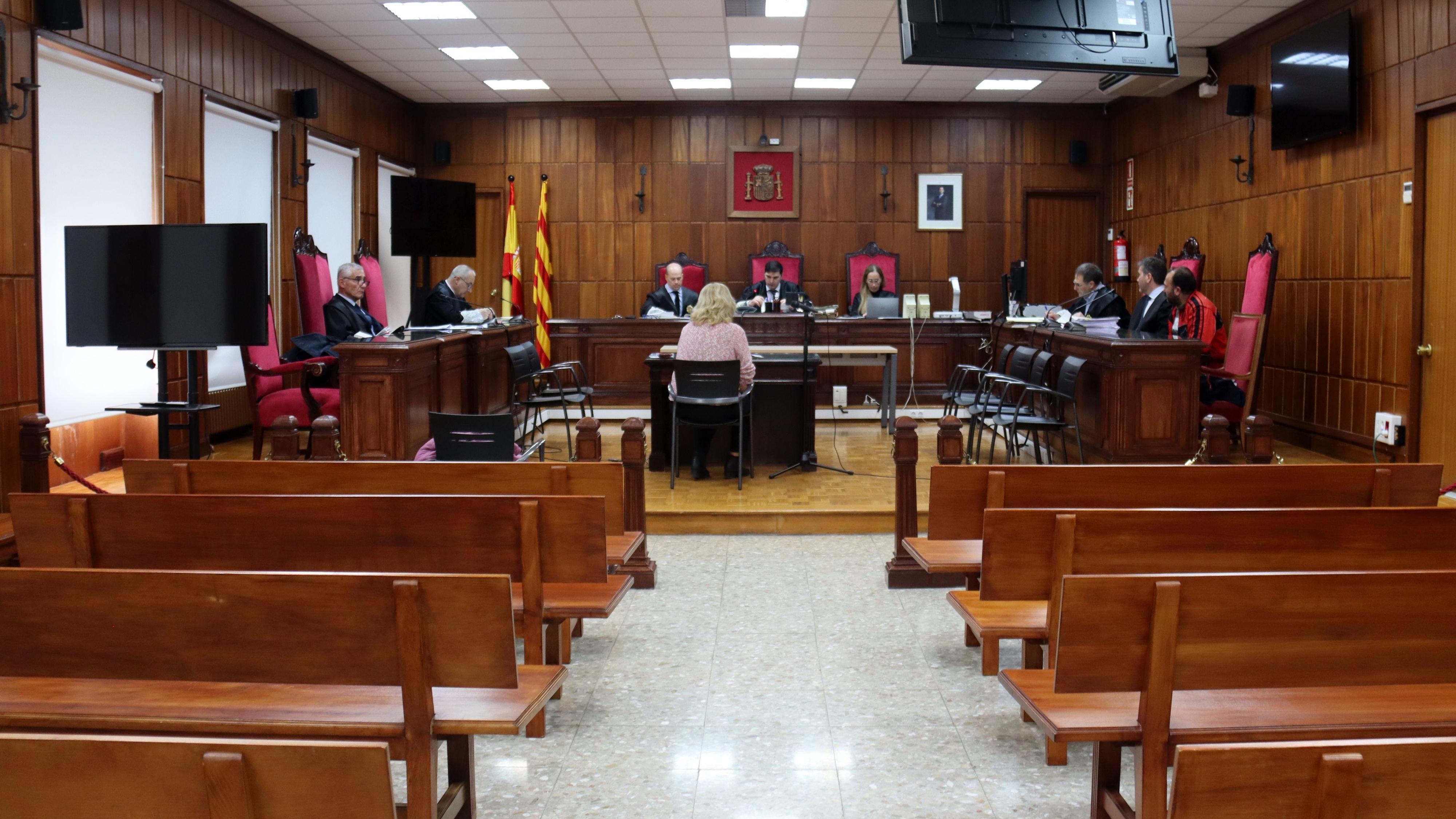El torn d'ofici fa més d'un miler d'actuacions al mes per violència sobre la dona episode artwork