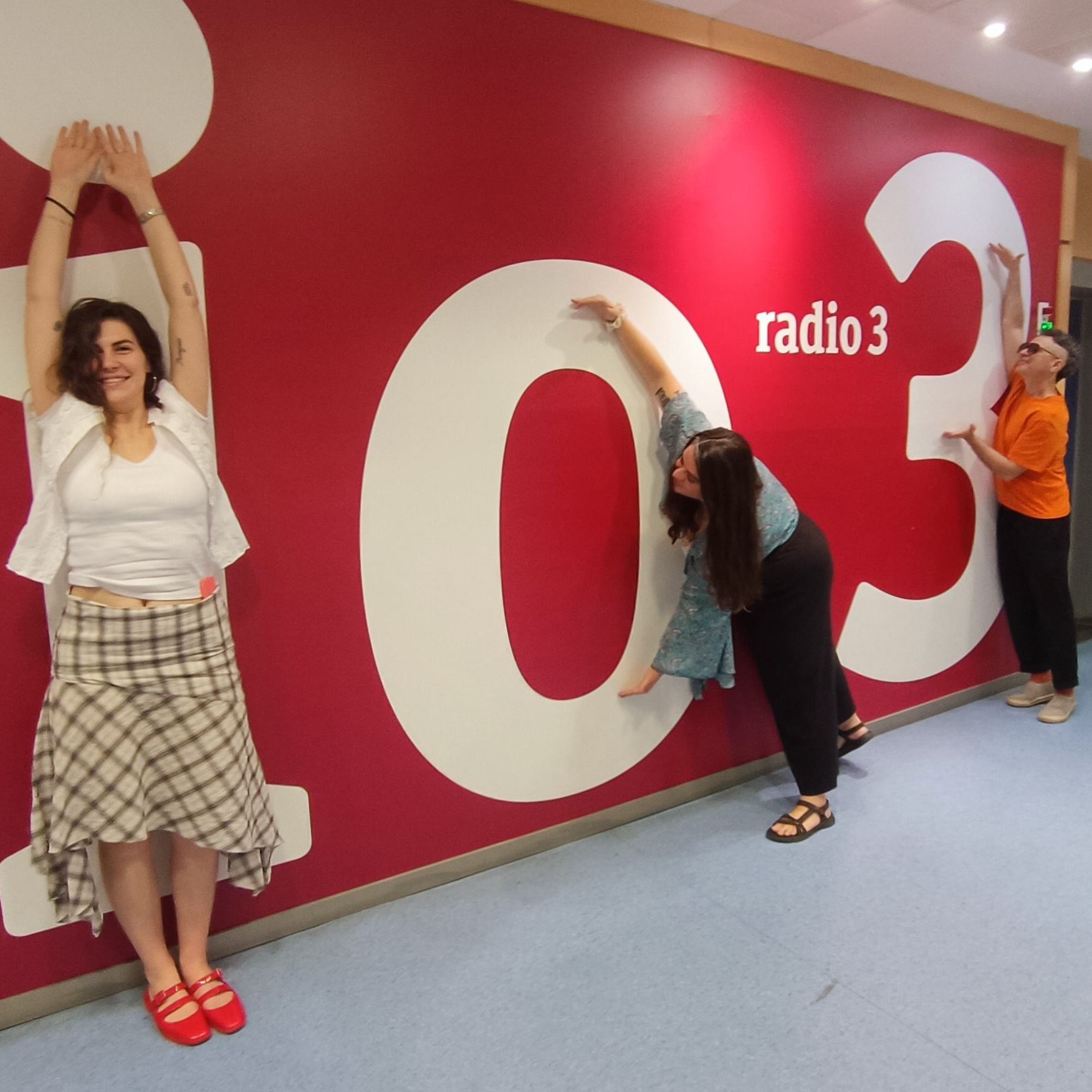 Hoy empieza todo - TRES de Calequi y las Panteras, 'Odio la música' de Cariño y el BSO de The Drama - 28/05/26