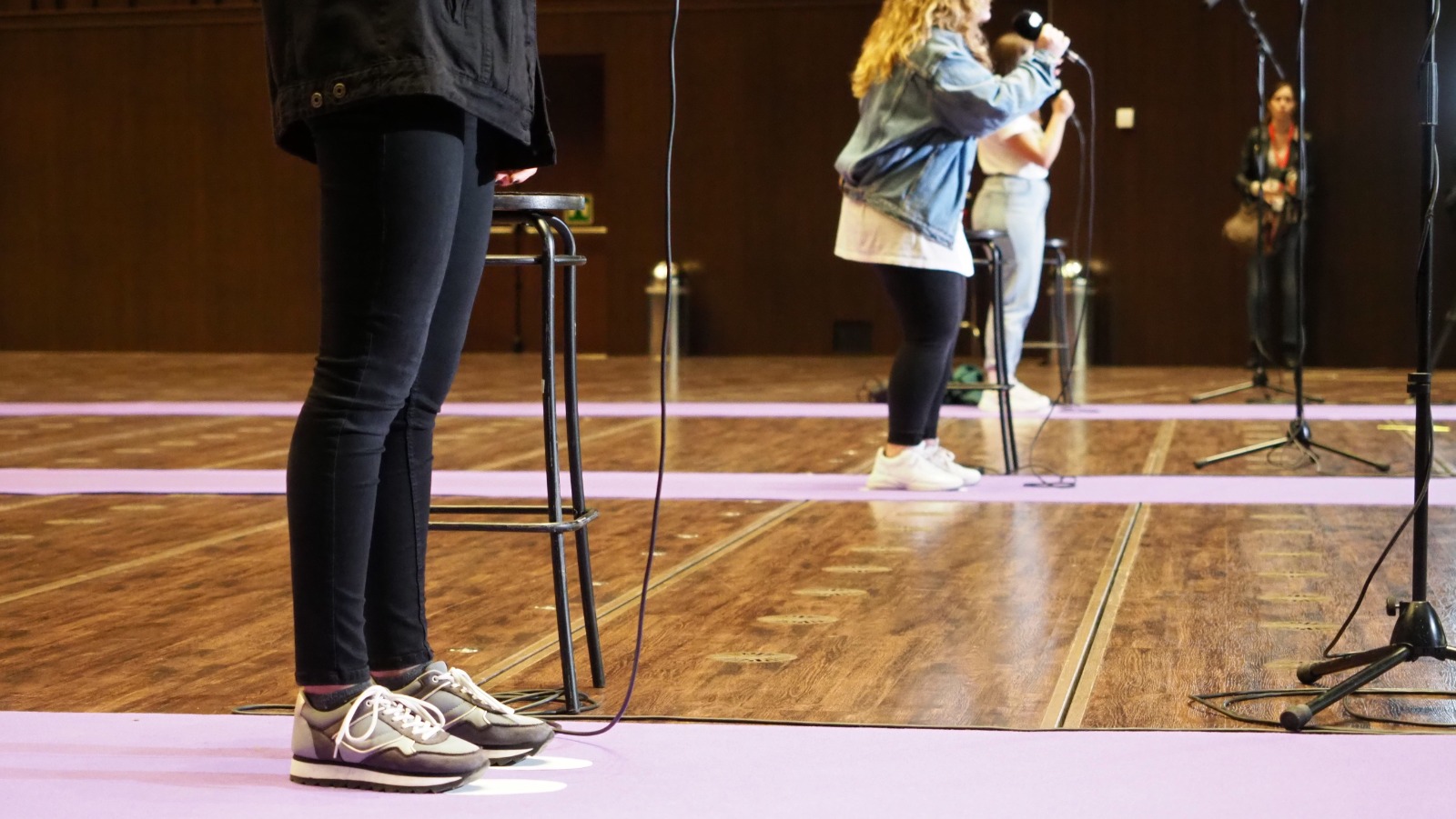 De tres en tres Las actuaciones se han hecho de tres en tres en la Fase 1 del casting OT 2020 en Sevilla
