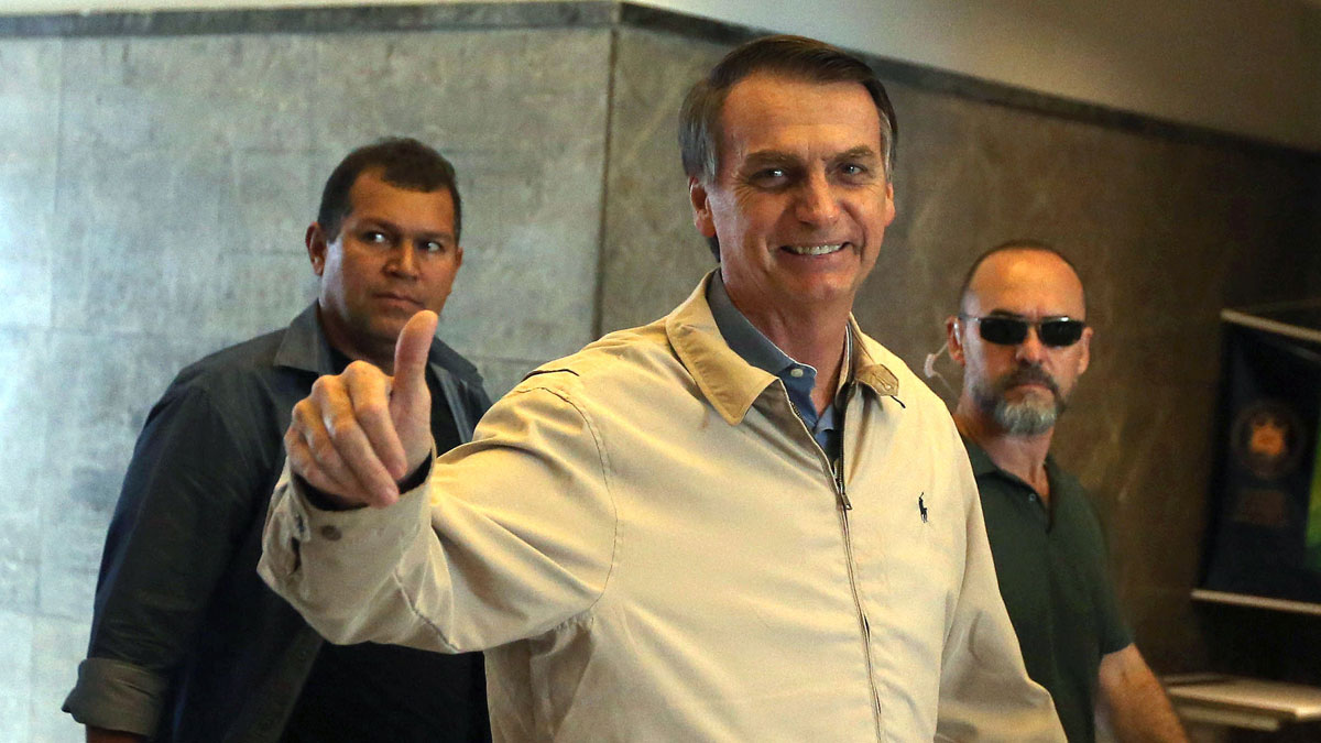 Tribunal de Brasil investiga campaña de Jair Bolsonaro | RTVE