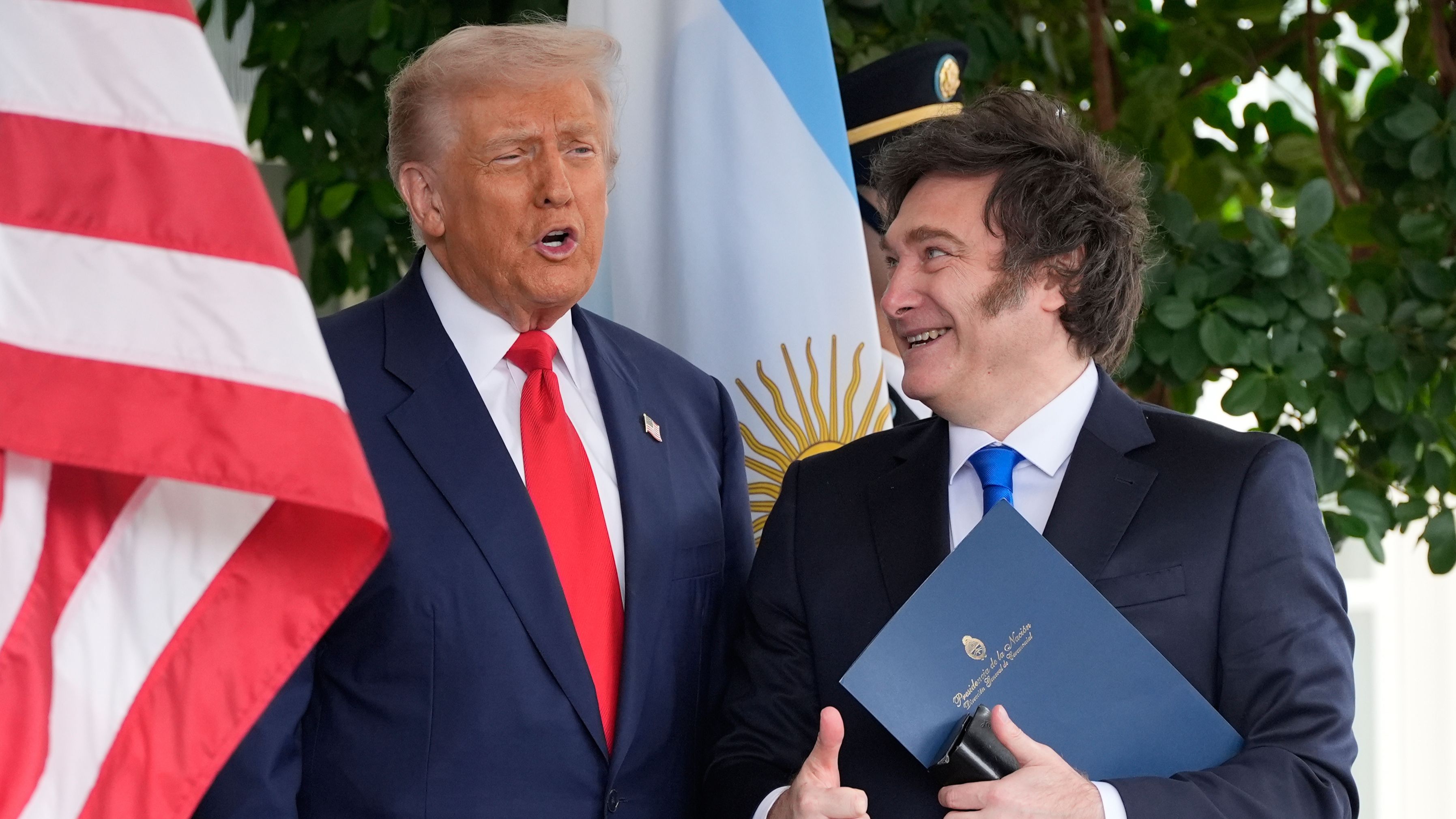 Trump amenaza con cortar la ayuda a Argentina si Milei pierde las ...