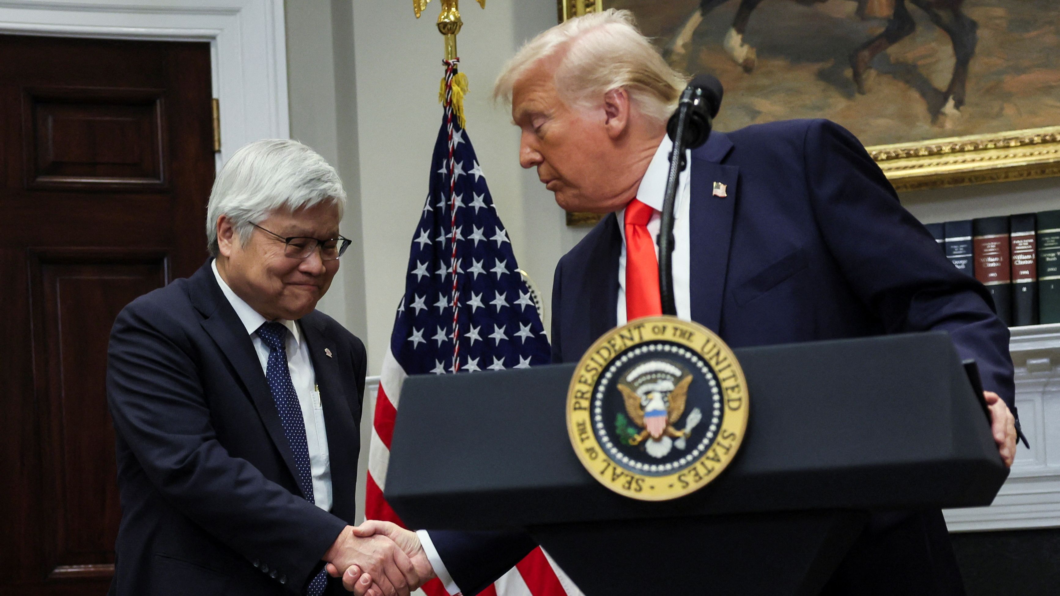 Trump anuncia una inversión de 165.000 millones para semiconductores