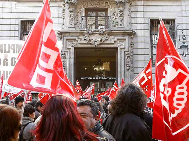 UGT y CC. OO. advierten de una nueva huelga general l RTVE.es