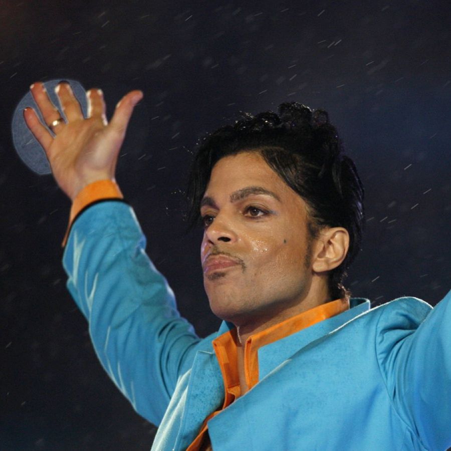 El último tren.-'Train Blues': Prince episode artwork