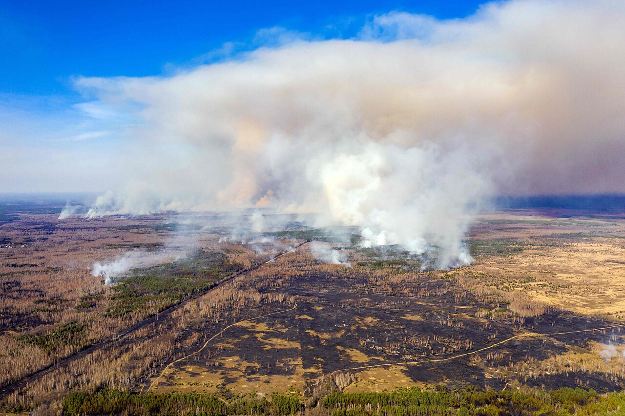 Varios incendios en la zona de exclusión de Chernóbil aumentan la radiación 16 veces por encima de lo normal