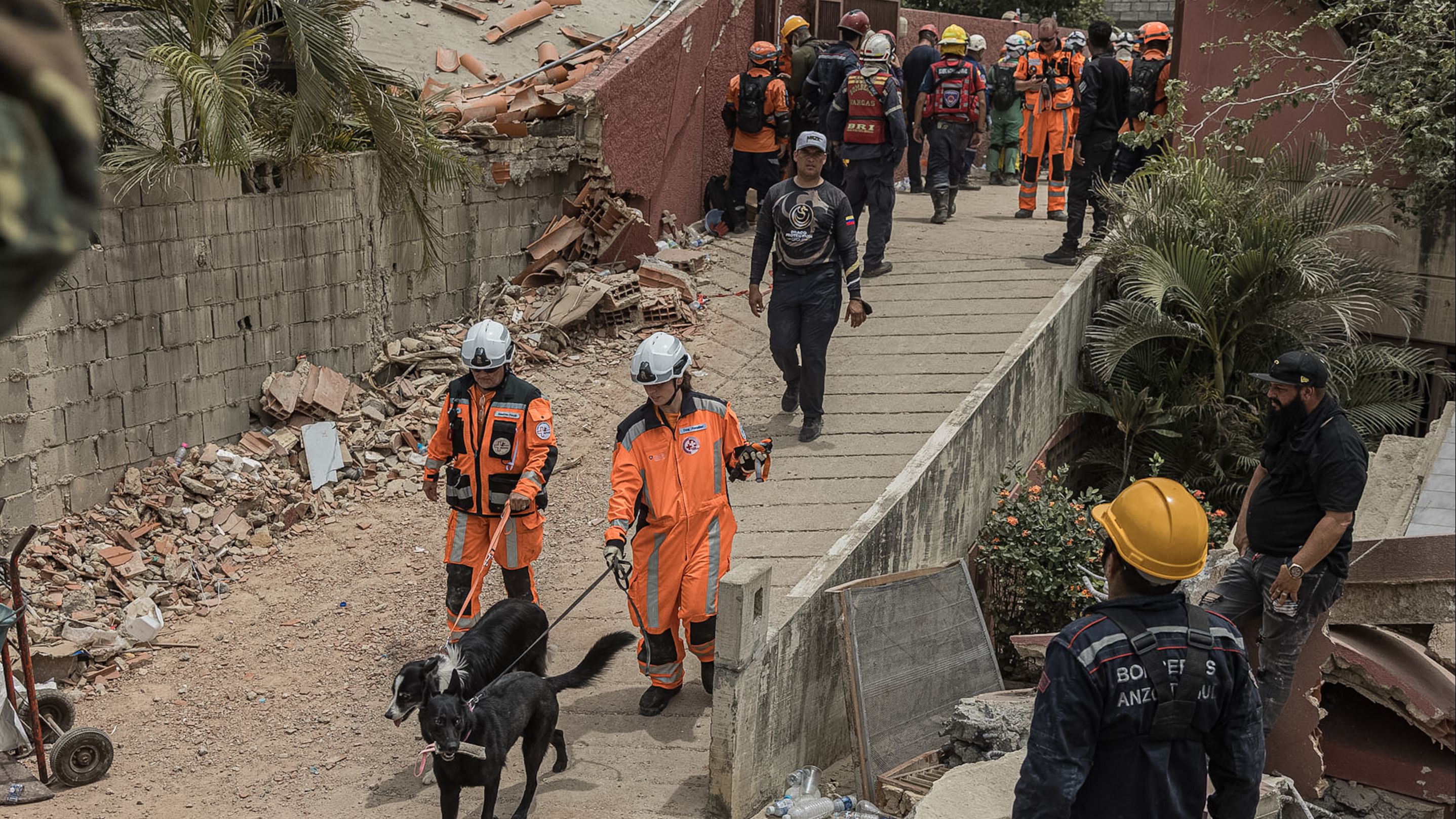 Los muertos por los terremotos de Venezuela ascienden a 1.450