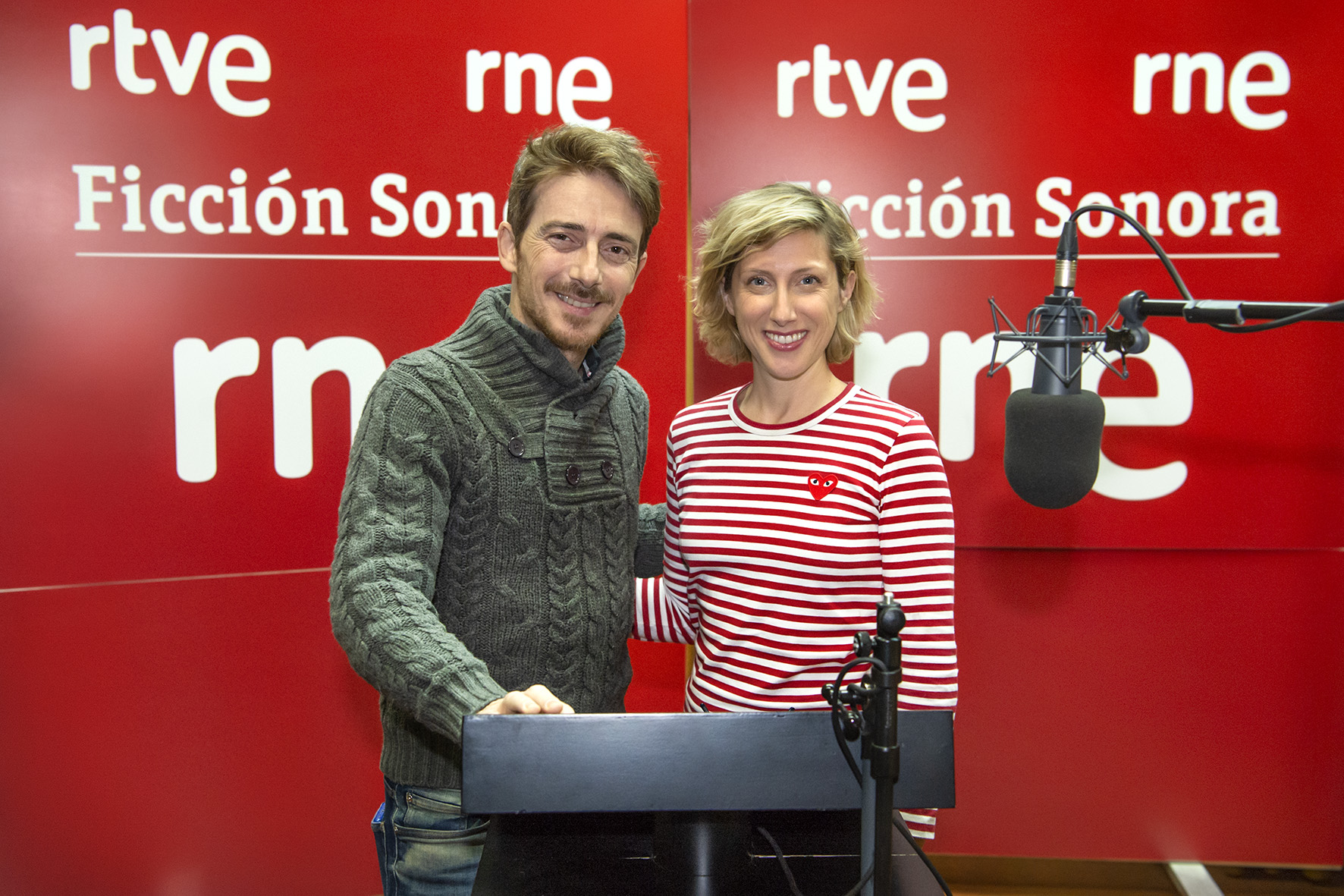 Victor Clavijo y Cecilia Freire durante el ensayo de 'Reform Victor Clavijo y Cecilia Freire durante el ensayo de 'Reformatorio'