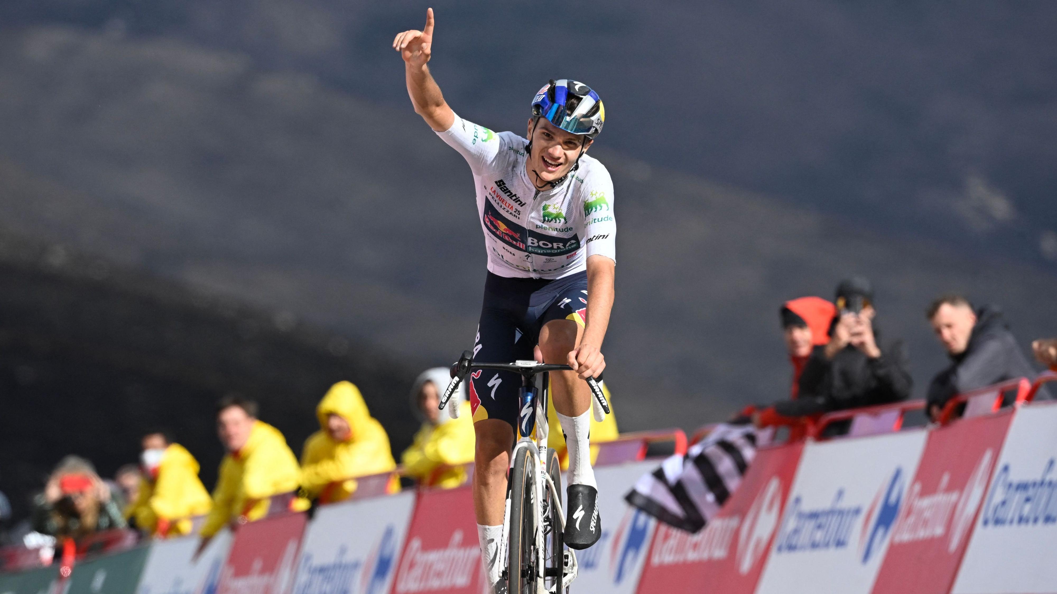 Pellizzari gana en el Alto del Morredero tras una etapa tranquila que necesitaba la Vuelta 2025