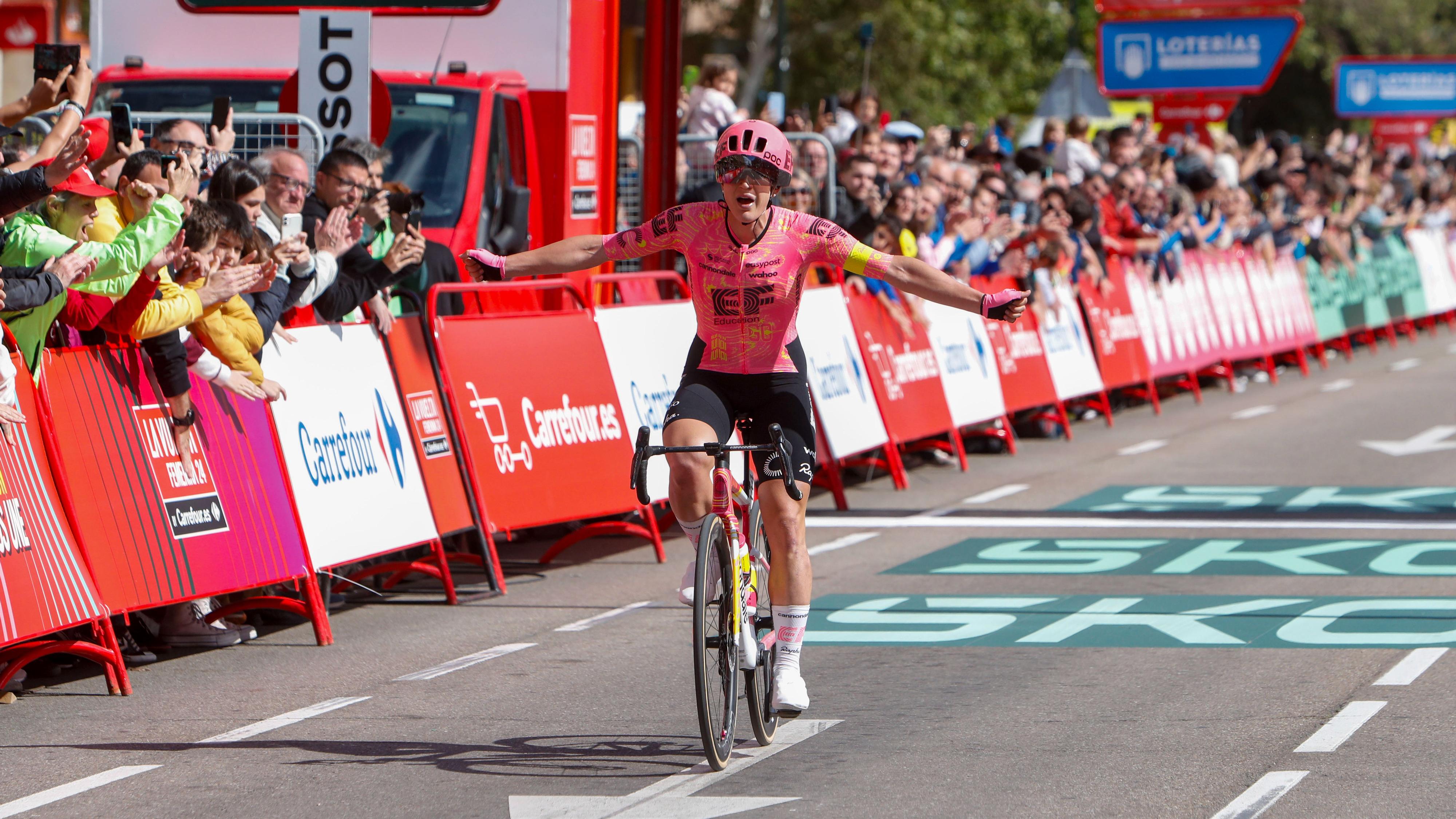 Vuelta femenina 2024 resultado y clasificación tras la Etapa 4