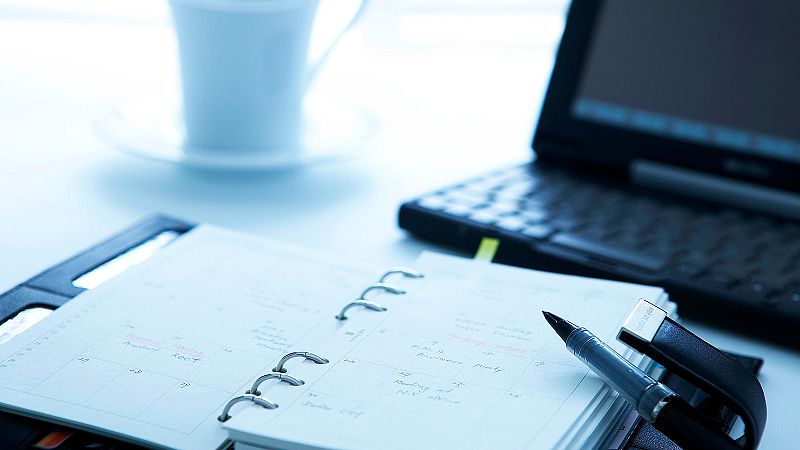 Econom�a, Empresa y Turismo