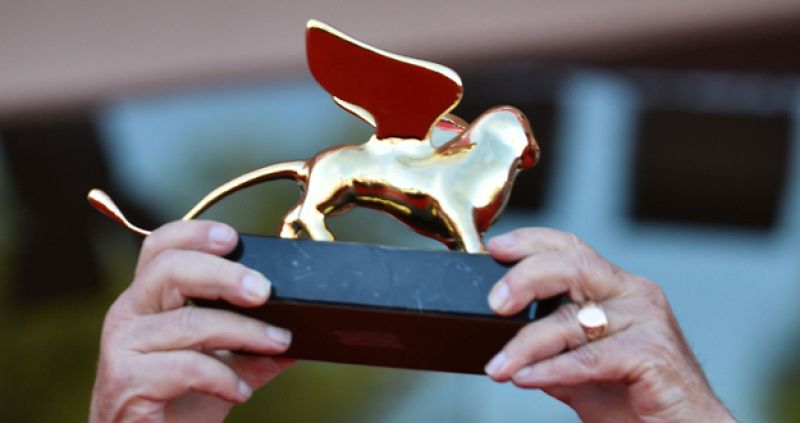 En Venecia el tiempo se detiene para hacer negocios