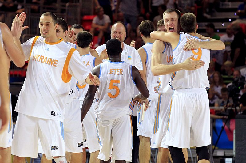 Ucrania se sobrepone y complica el pase a Turquía