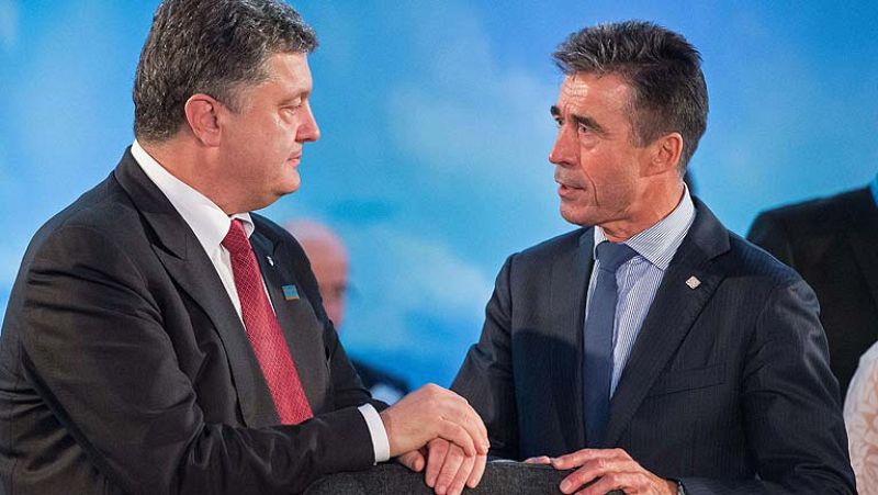 Rasmussen acusa a Rusia de "atacar" Ucrania y pide que se retire de la frontera