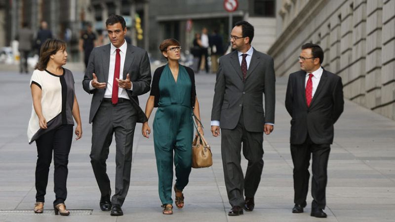 Sánchez pide a Rajoy que "deje de pisotear un consenso básico como la ley electoral"