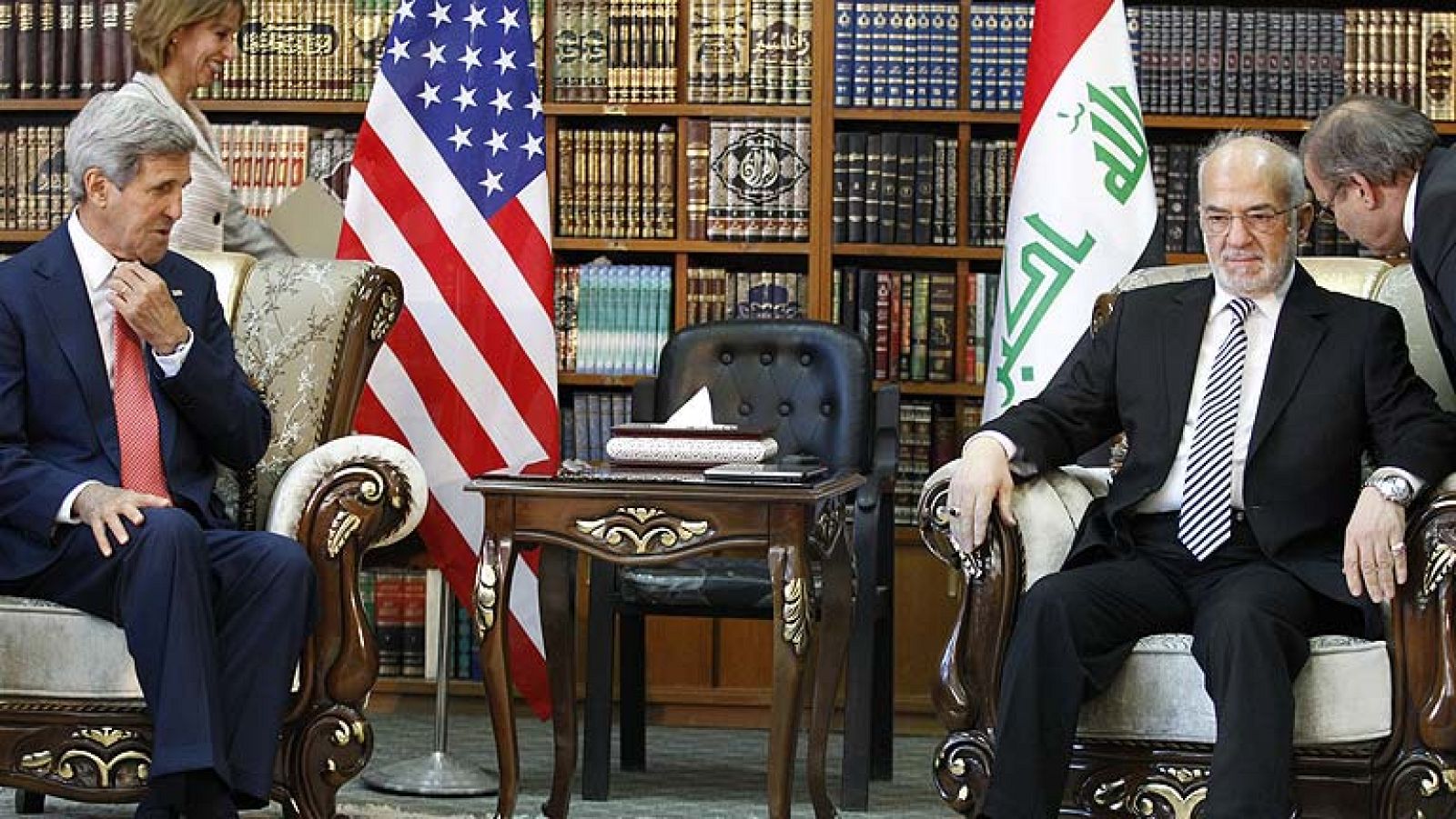 Un doble atentado mortal sacude Bagdad en plena visita sorpresa de John Kerry | Ver