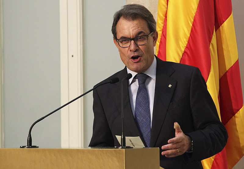 El Parlament catalán celebrará el 19 de septiembre el pleno para aprobar la ley de consultas