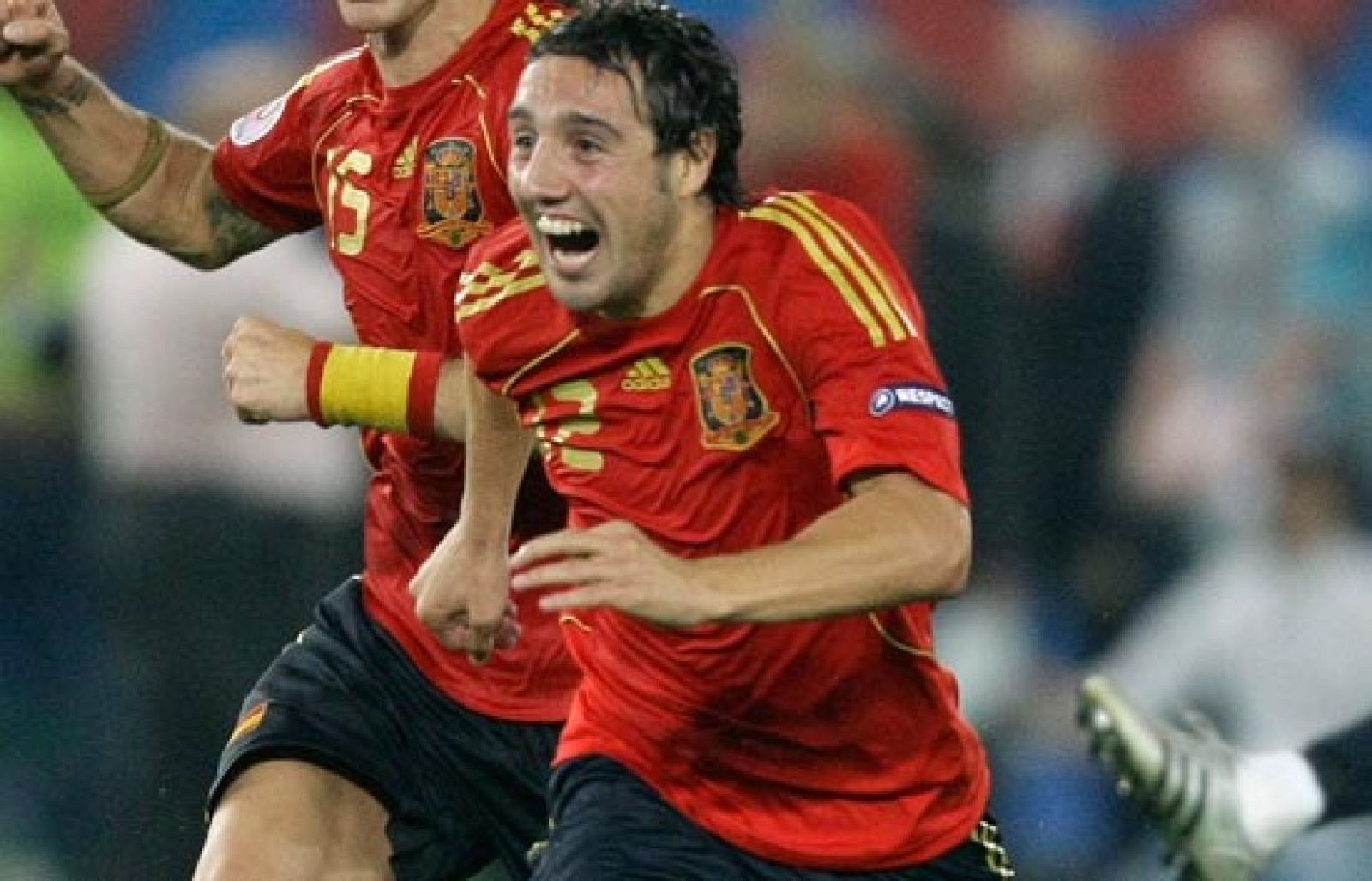 El pequeño centrocampista del Villarreal está demostrando con una gran actuación en su primera convocatoria para un torneo oficial con España que está preparado para aportar grandes cosas.