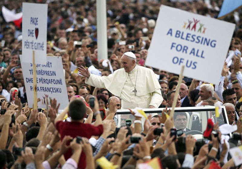 El papa afirma que "nadie puede escudarse en Dios" para realizar actos terroristas