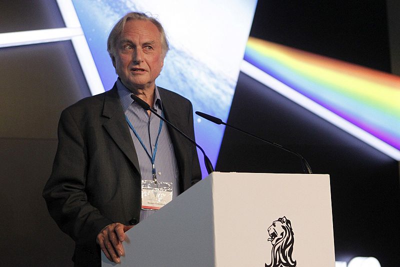 Dawkins afirma que si hubiera vida extraterrestre cambiaría la visión 'humanocéntrica' del mundo