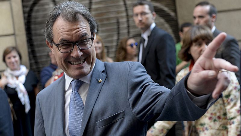Mas firmará el sábado 27 la ley de consultas y el decreto de convocatoria del 9N
