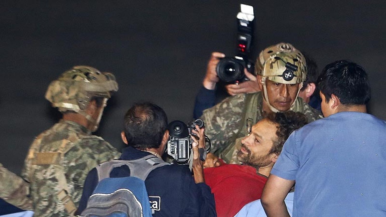 Rescatado el espeleólogo español accidentado en una cueva en Perú - Informativo 24h | Ver