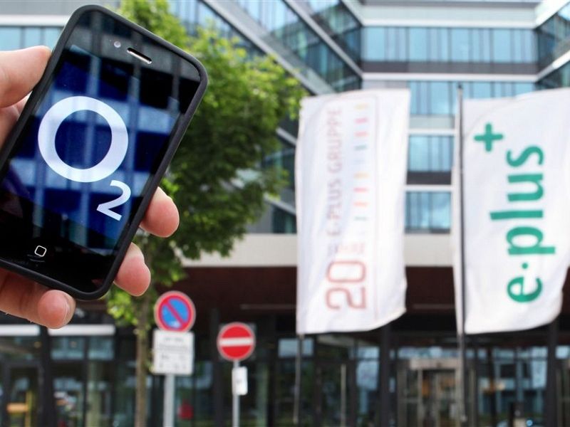 Telefónica cierra la compra de E-Plus y liderará el mercado móvil en Alemania