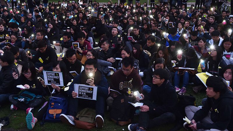 Los estudiantes dan un ultimátum al líder de Hong Kong antes de ocupar sedes oficiales