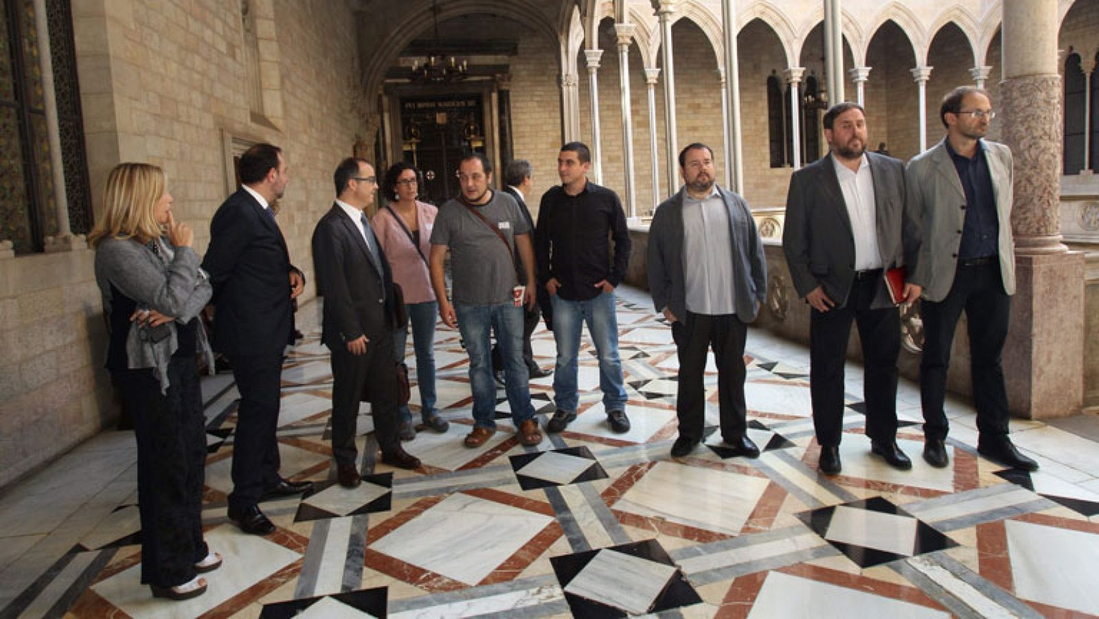 Artur Mas y los partidos soberanistas acuerdan mantener la fecha de la consulta del 9 de noviembre