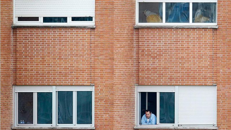 La auxiliar contagiada de ébola recibirá Zmapp y se encuentra "estable dentro de la gravedad"