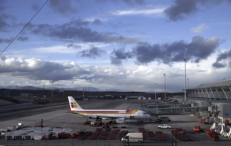 El tráfico de pasajeros en los aeropuertos de Aena creció un 4,6% de enero a septiembre