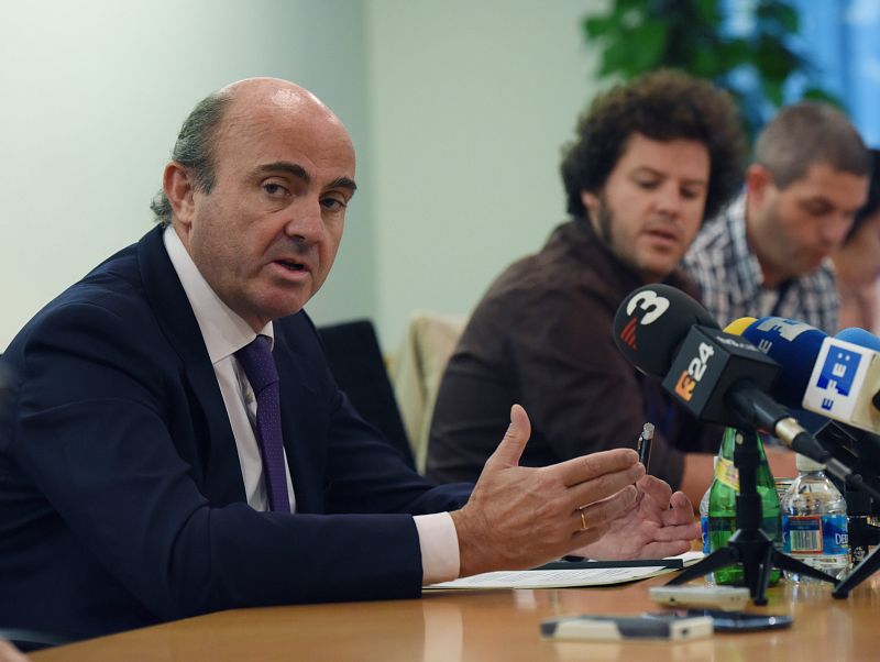 De Guindos reconoce que el "parón" de la zona euro sitúa a Europa en "una encrucijada"