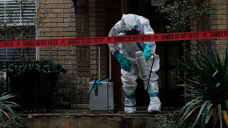 La enfermera de Texas con ébola está "estable clínicamente" y no se descartan nuevos casos