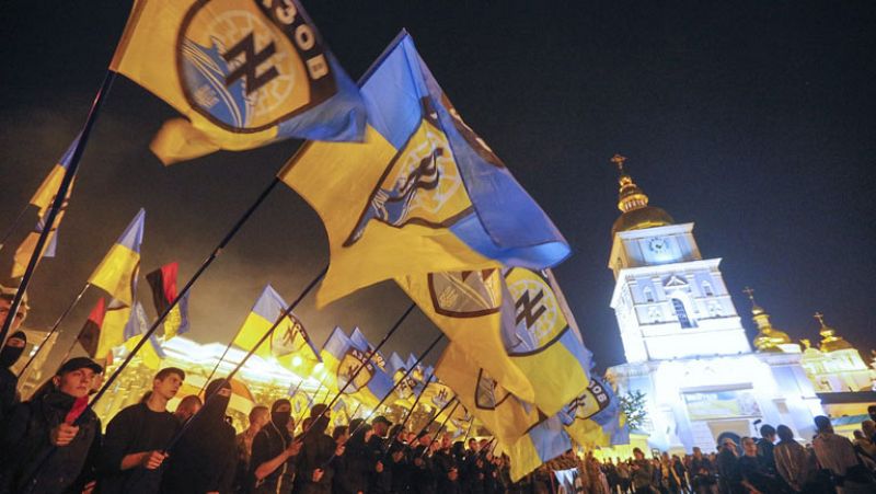 Tensión en Kiev y bombardeos en Donetsk al acercarse elecciones de Ucrania