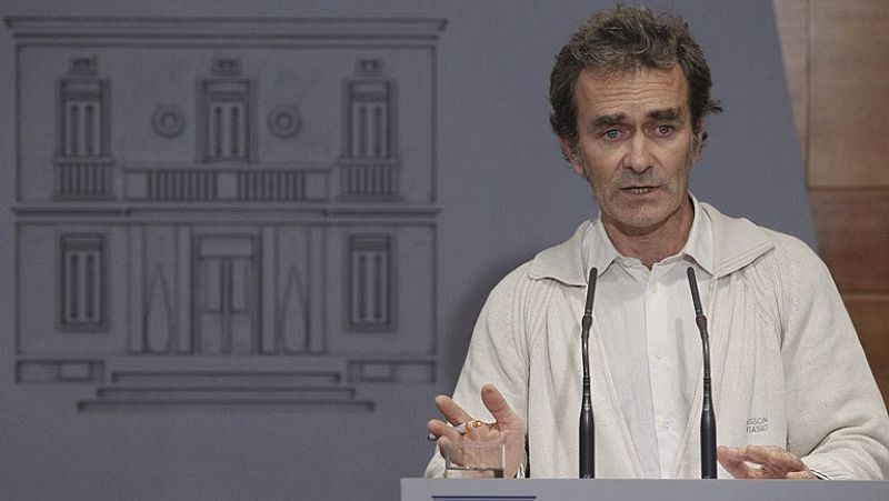 La carga viral de la auxiliar contagiada se reduce y los órganos afectados "van mejorando"