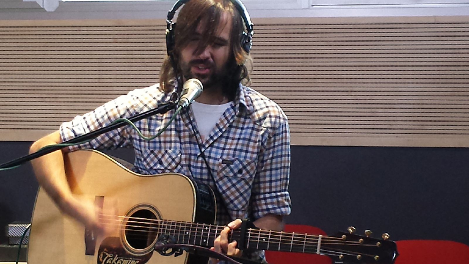 Las mañanas de RNE - El Pescao interpreta en acústico "Azul y blanco" - Escuchar ahora