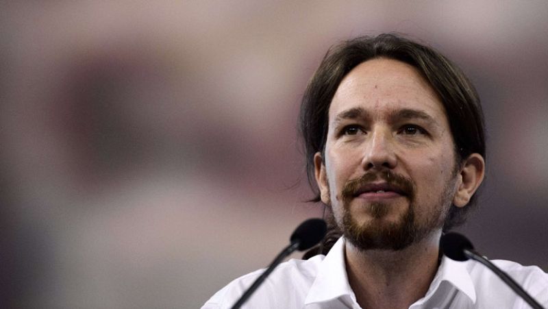 Iglesias asegura que se echará a un lado si hay más de un secretario general en la formación