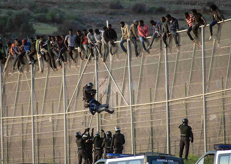 ACNUR pide al Gobierno que no se repitan "los incidentes violentos" en la valla de Melilla