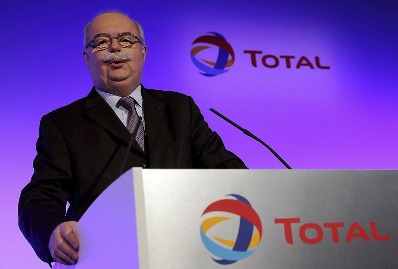 Muere el presidente de la petrolera Total al chocar su avión con una quitanieves en Rusia