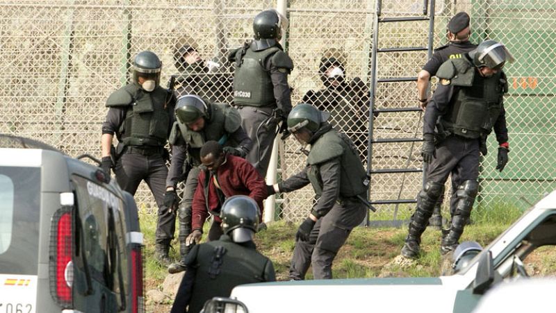 El PP quiere incluir en la ley de extranjería el "rechazo" de inmigrantes en Ceuta y Melilla