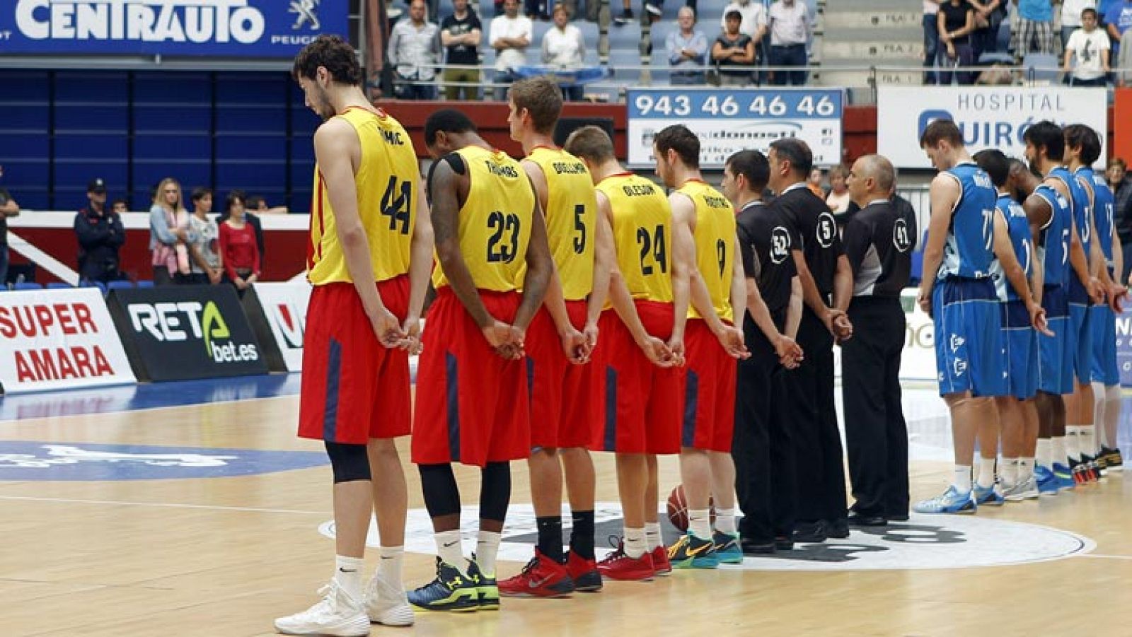 Victorias de Barça y Unicaja en el día de homenaje a Abós