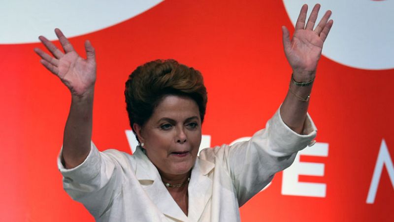 La presidenta Dilma Rousseff gana las elecciones y seguirá al frente de Brasil hasta 2018